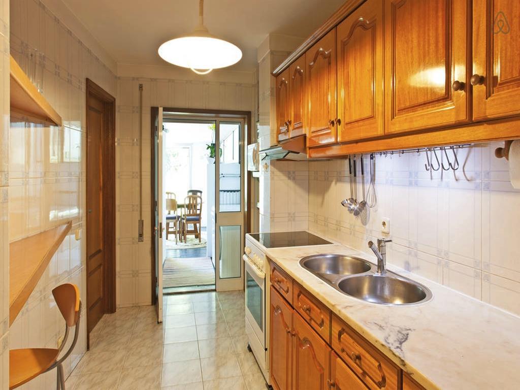 Apartment With Private Garden Порту Экстерьер фото