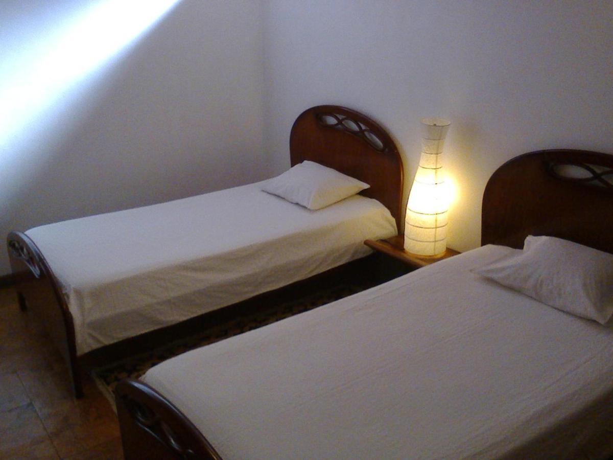 Apartment With Private Garden Порту Номер фото